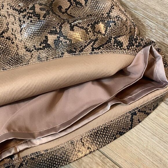 Blank NYC “Anaconduh” Skirt - Picture 5 of 10